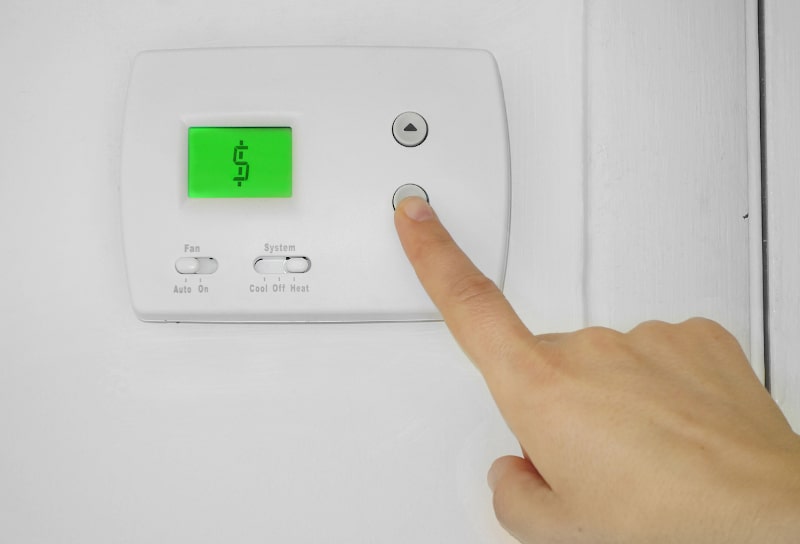 4 Benefits of Replacing Your Old Manual Thermostat in Partlow, VA